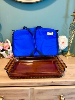 Pyrex Amber Glass Baking Dish with Bright Blue Carrier
